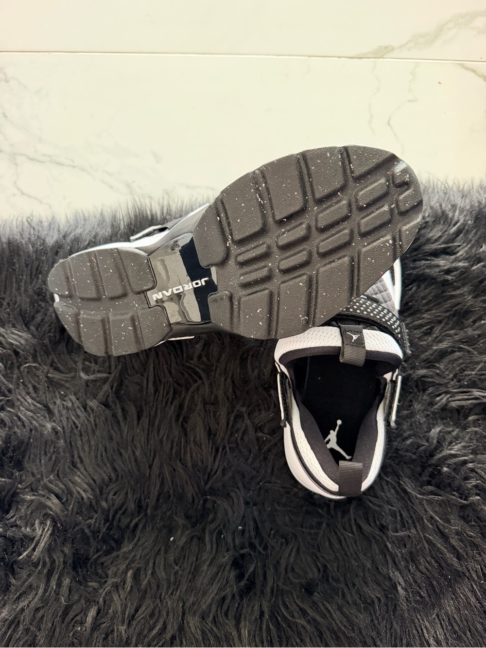 Jordan Trunner LX - Picture 4 of 6